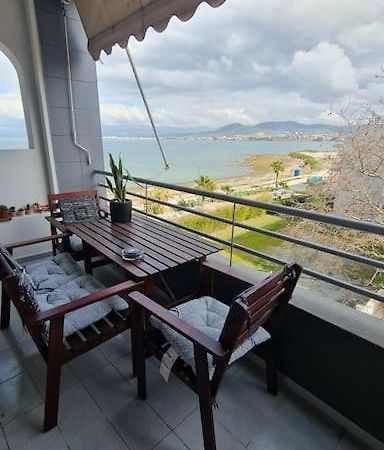 Seaside Apartment - Charlie'S House Chalkís Dış mekan fotoğraf