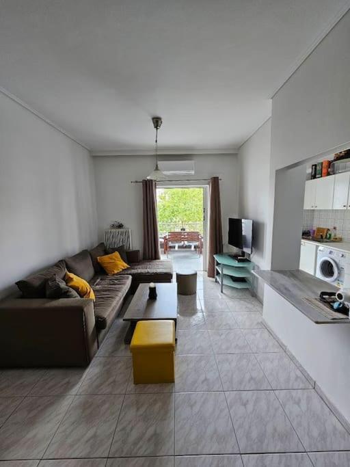 Seaside Apartment - Charlie'S House Chalkís Dış mekan fotoğraf